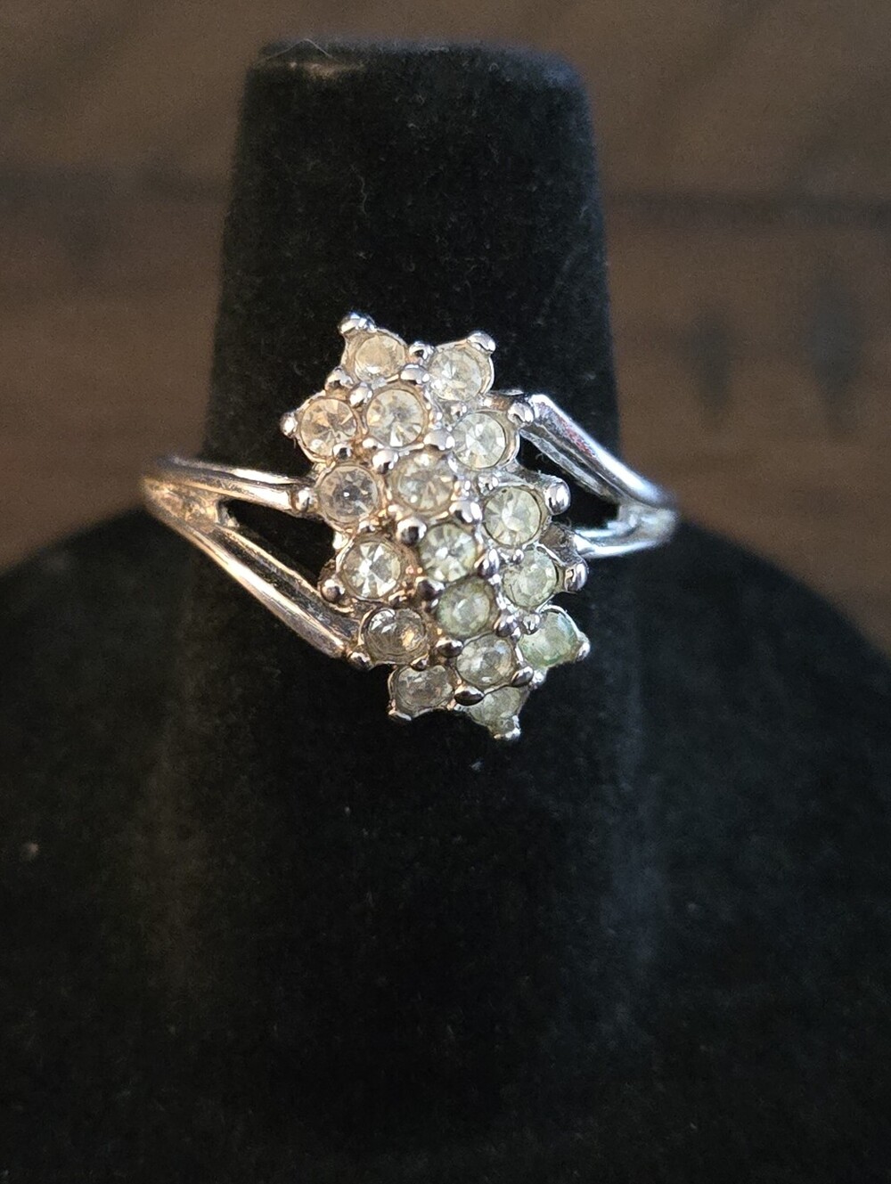 VTG 1970s Uncas 18K HGE White Gold Faux Diamond Waterfall Ring Size 6